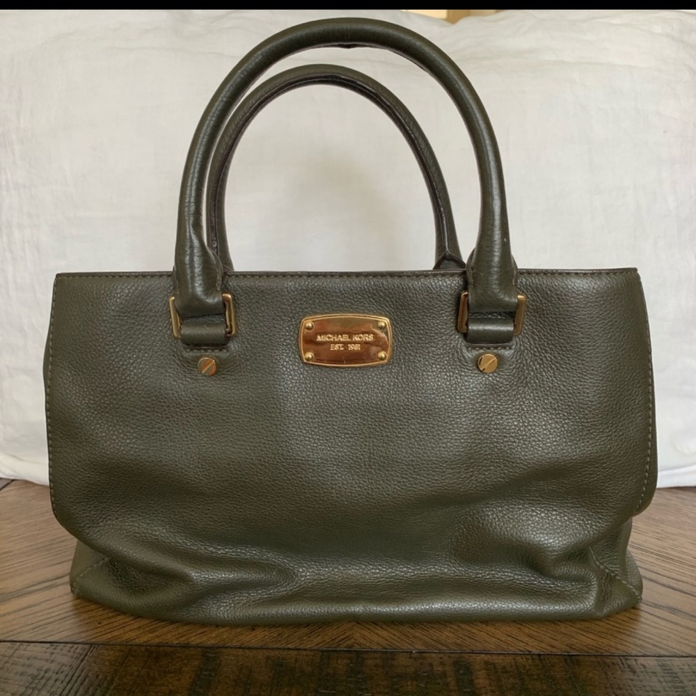Michael Kors purse